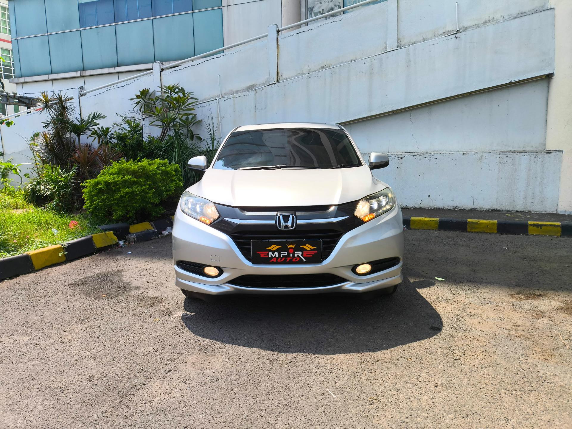 2015 Honda HRV  Prestige 1.8 AT