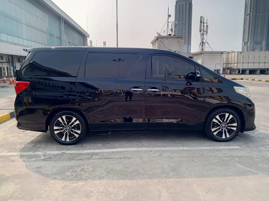 2012 Toyota Alphard Vellfire 2012 Toyota Alphard Vellfire