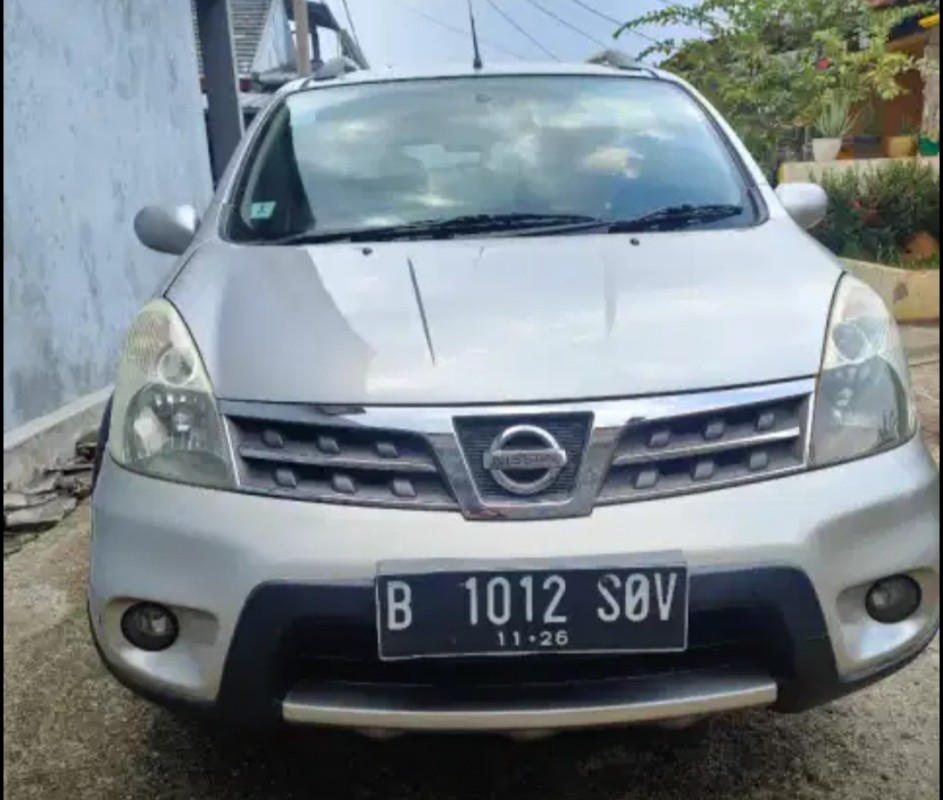 2011 Nissan Livina