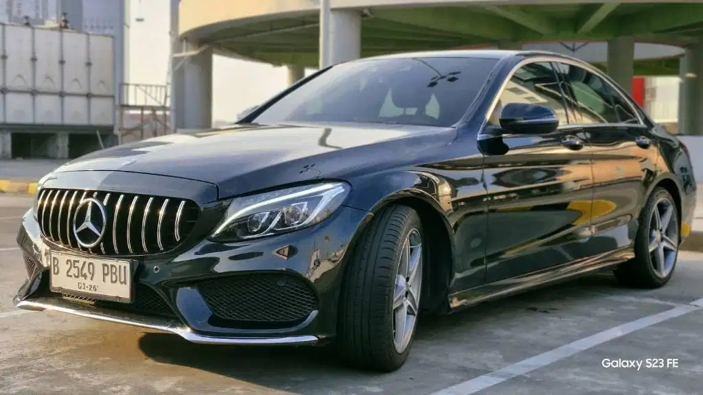 2015 Mercedes Benz C-Class Sedan Bekas 2015 Mercedes Benz C-Class Sedan Bekas