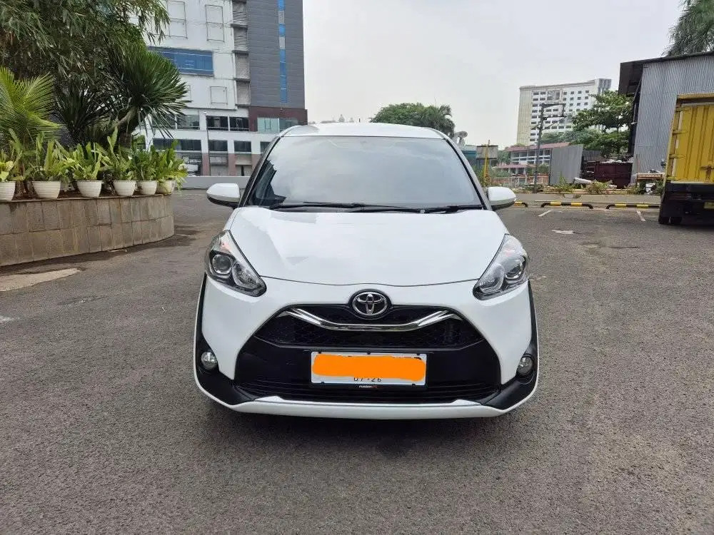 Second Hand 2021 Toyota Sienta Second Hand 2021 Toyota Sienta