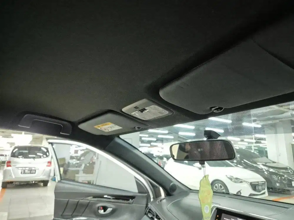 2015 Toyota Yaris TRD SPORTIVO 1.5L CVT 2015 Toyota Yaris TRD SPORTIVO 1.5L CVT