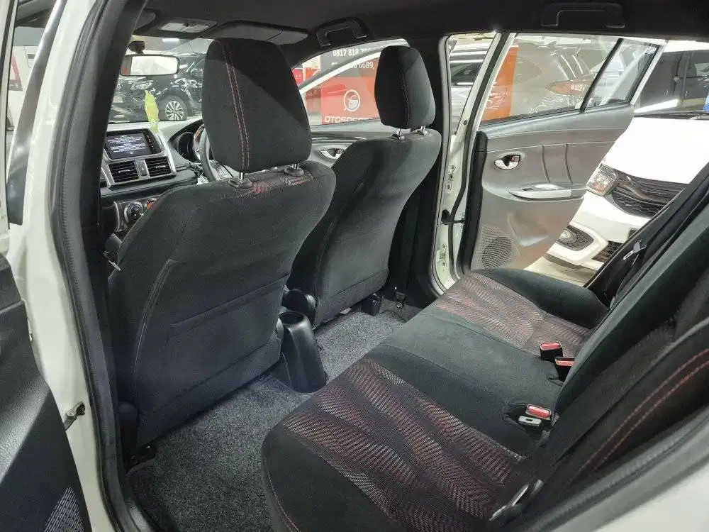 2015 Toyota Yaris TRD SPORTIVO 1.5L CVT 2015 Toyota Yaris TRD SPORTIVO 1.5L CVT