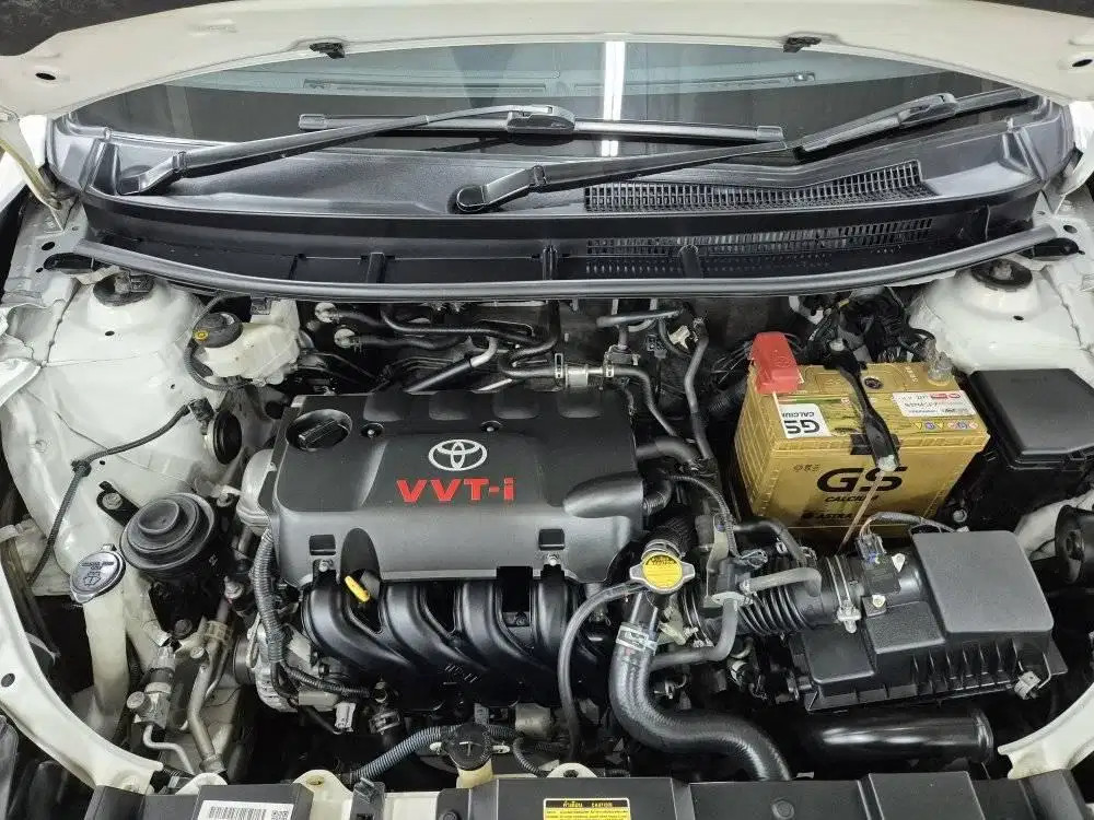 2015 Toyota Yaris TRD SPORTIVO 1.5L CVT 2015 Toyota Yaris TRD SPORTIVO 1.5L CVT