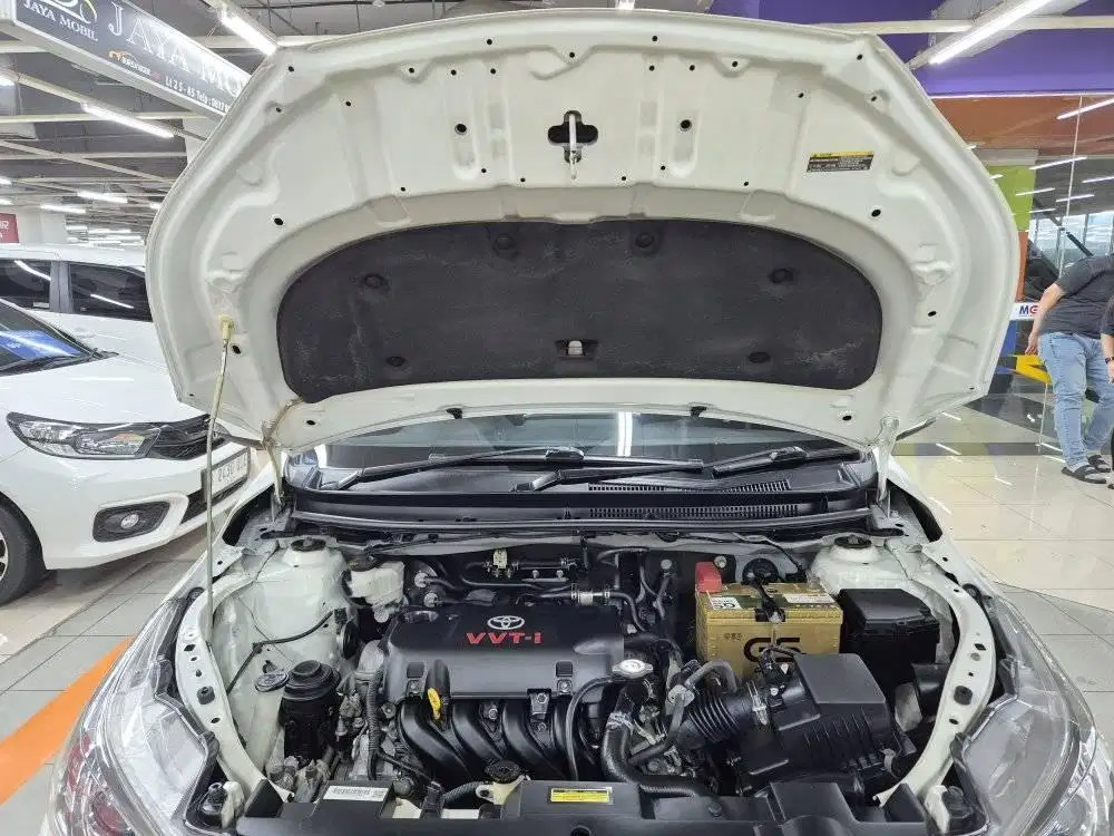 2015 Toyota Yaris TRD SPORTIVO 1.5L CVT 2015 Toyota Yaris TRD SPORTIVO 1.5L CVT