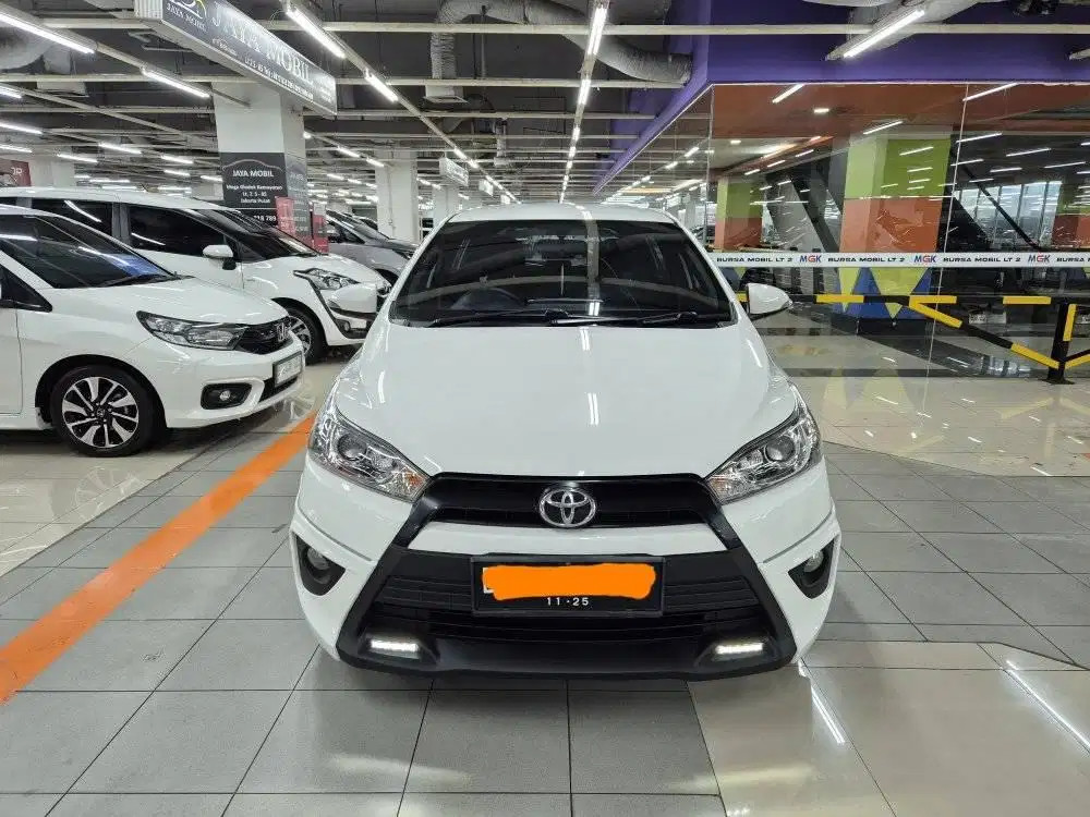 2015 Toyota Yaris TRD SPORTIVO 1.5L CVT 2015 Toyota Yaris TRD SPORTIVO 1.5L CVT