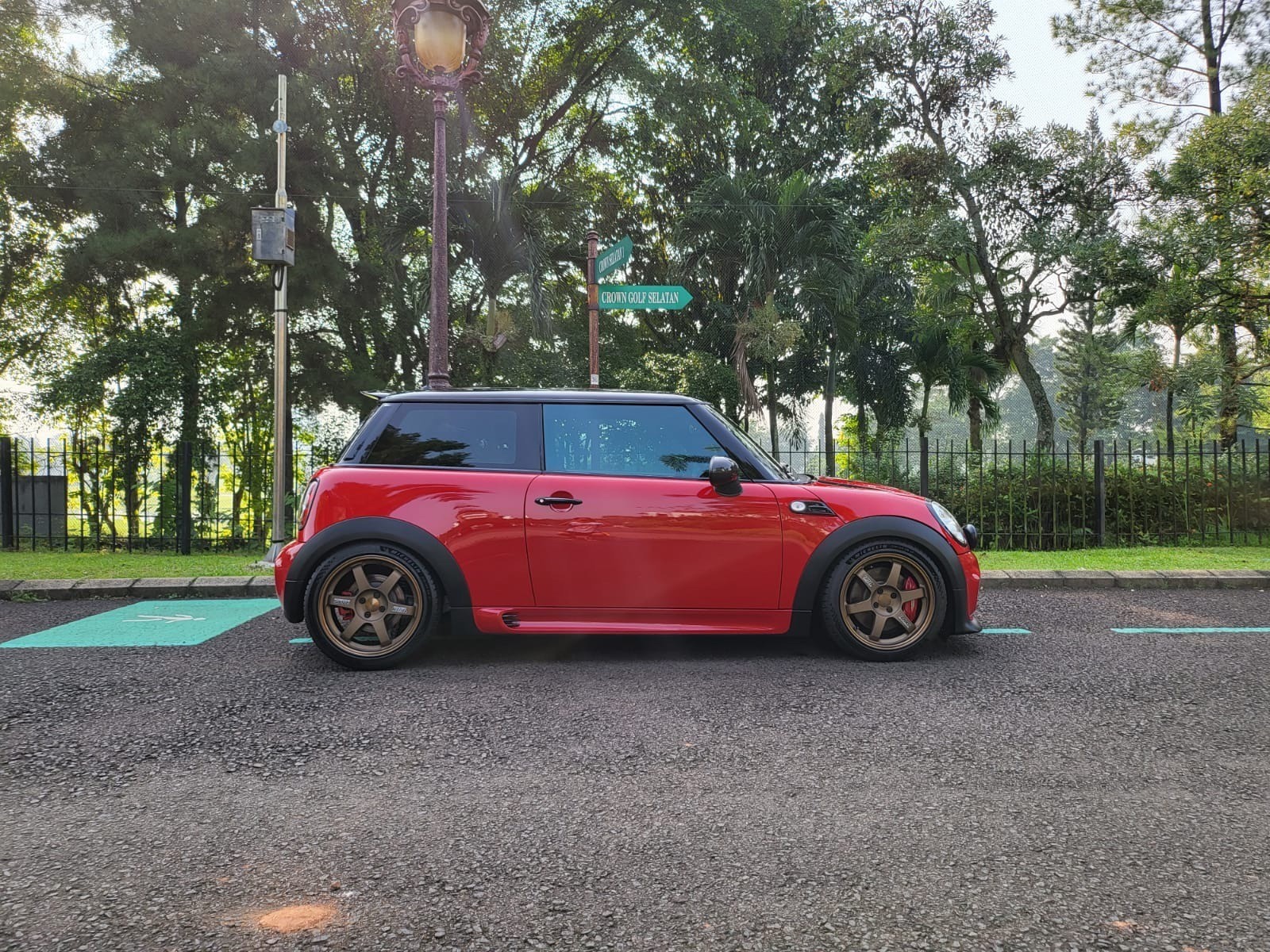 2009 MINI 3 Door John Cooper Works 2009 MINI 3 Door John Cooper Works