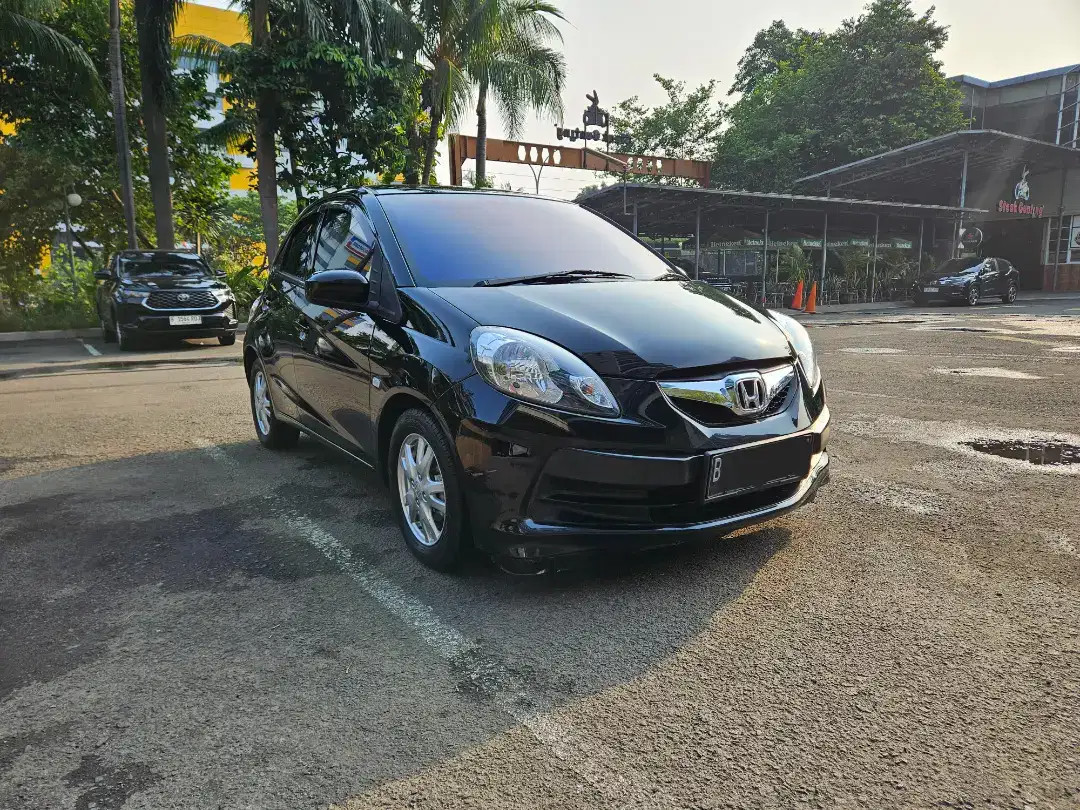Second Hand 2014 Honda Brio Second Hand 2014 Honda Brio