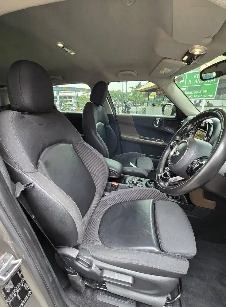 2017 MINI Countryman 2017 MINI Countryman