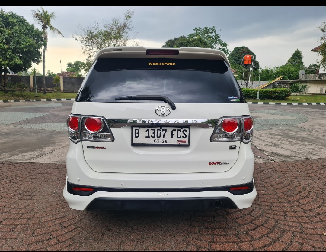 2013 Toyota Fortuner  2.5L G VNT TRD Diesel AT 2013 Toyota Fortuner  2.5L G VNT TRD Diesel AT