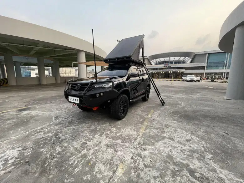 2018 Toyota Fortuner VRZ 4X2 TRD 2.4L AT 2018 Toyota Fortuner VRZ 4X2 TRD 2.4L AT