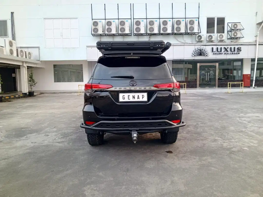 2018 Toyota Fortuner VRZ 4X2 TRD 2.4L AT 2018 Toyota Fortuner VRZ 4X2 TRD 2.4L AT