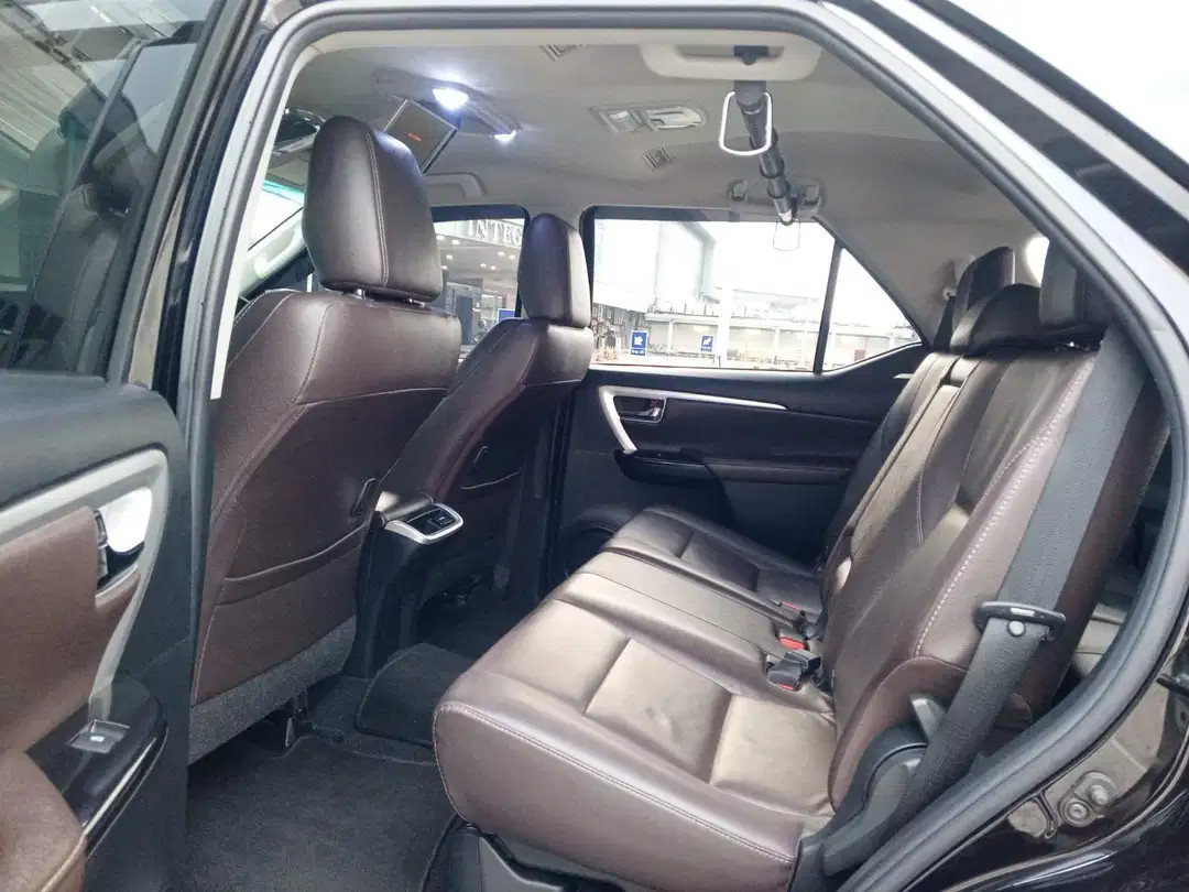 2018 Toyota Fortuner VRZ 4X2 TRD 2.4L AT 2018 Toyota Fortuner VRZ 4X2 TRD 2.4L AT