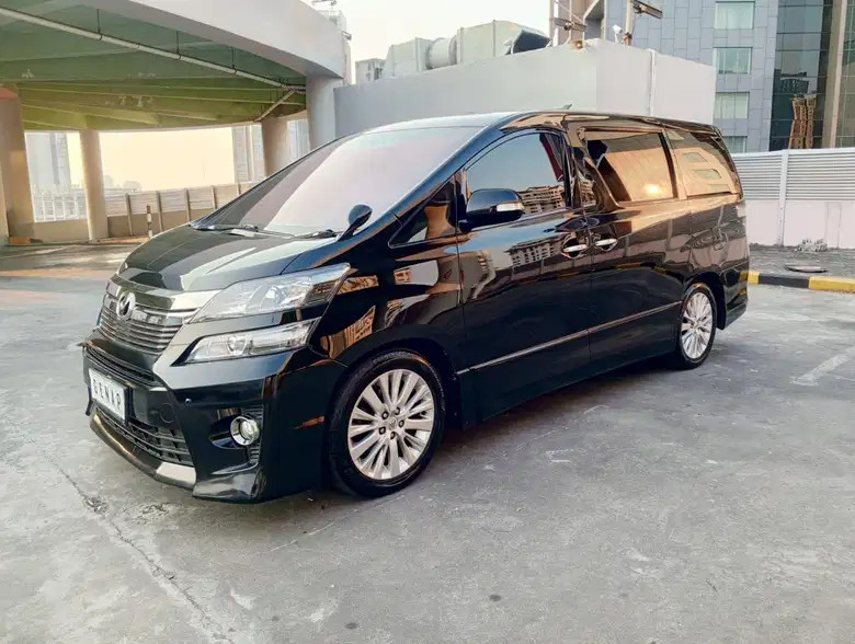 2013 Toyota Vellfire 2013 Toyota Vellfire