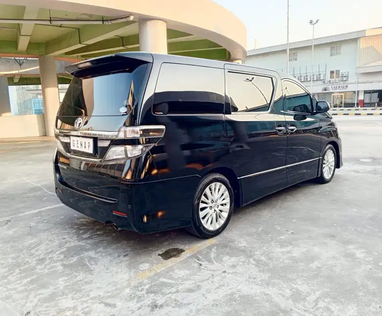 2013 Toyota Vellfire 2013 Toyota Vellfire