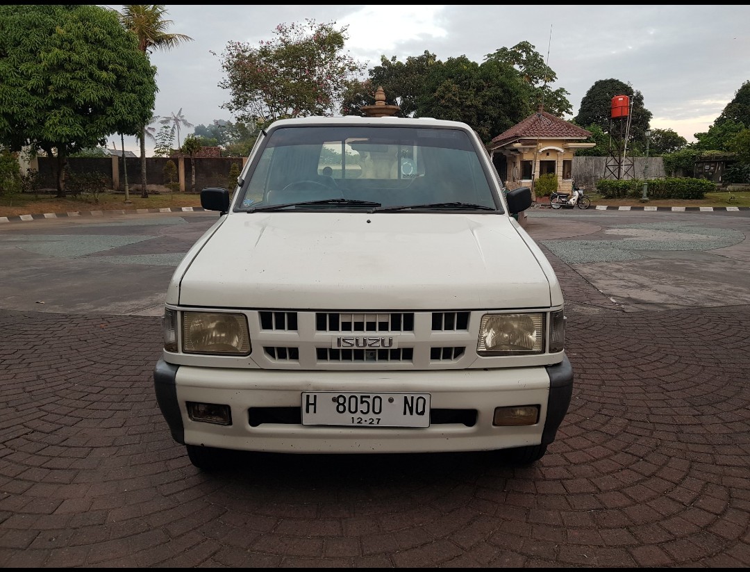 2012 Isuzu Panther 2.5 TURBO M/T PICK UP 2012 Isuzu Panther 2.5 TURBO M/T PICK UP