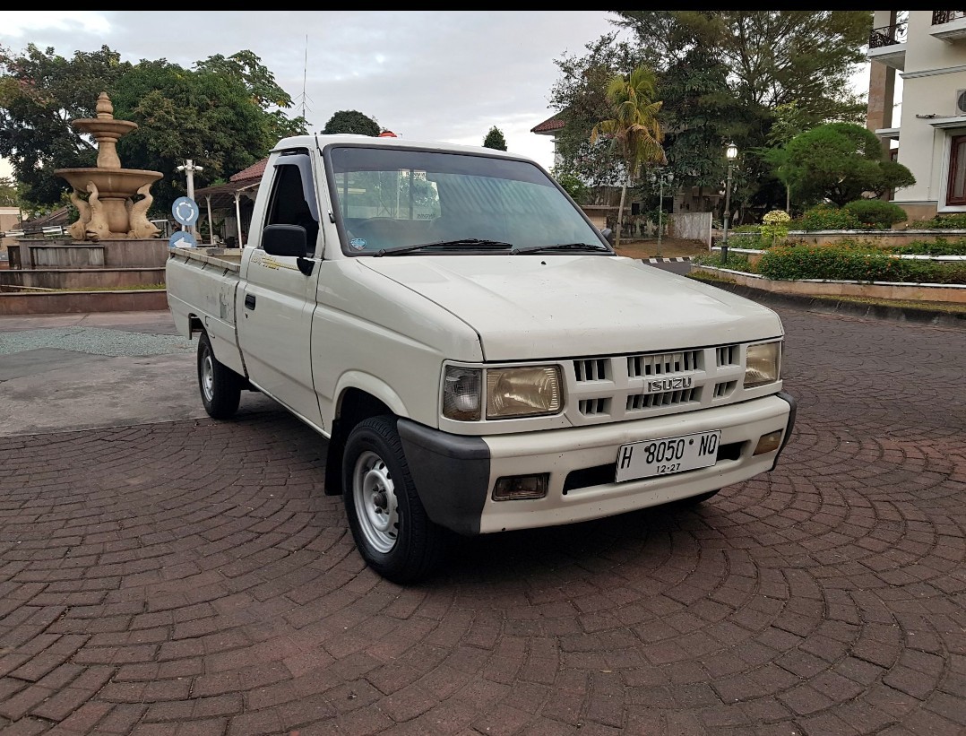 2012 Isuzu Panther 2.5 TURBO M/T PICK UP 2012 Isuzu Panther 2.5 TURBO M/T PICK UP