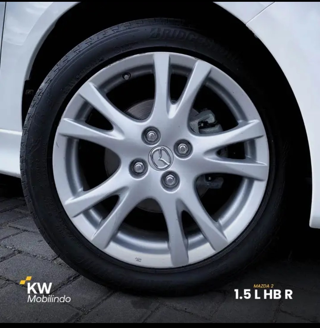 2010 Mazda 2 Hatchback  R A/T 2010 Mazda 2 Hatchback  R A/T