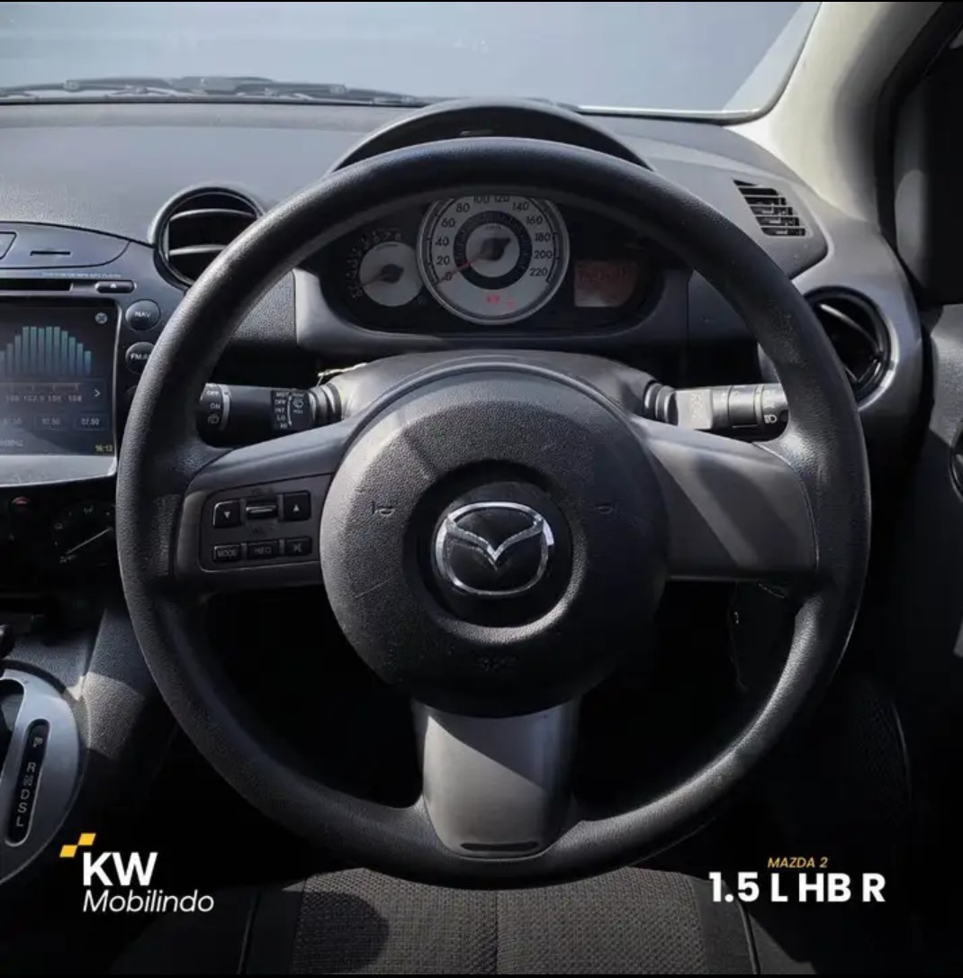 2010 Mazda 2 Hatchback  R A/T 2010 Mazda 2 Hatchback  R A/T