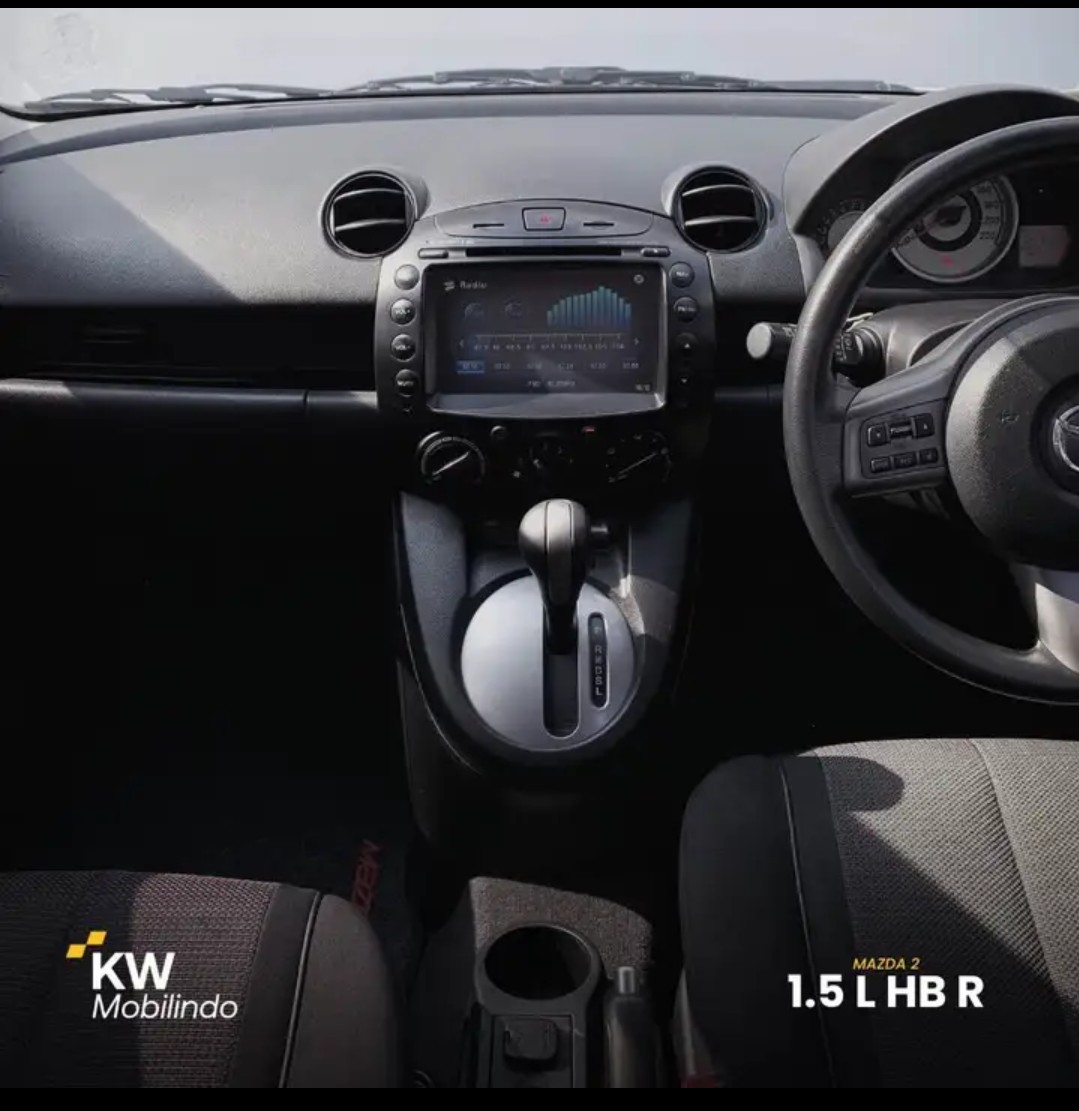 2010 Mazda 2 Hatchback  R A/T 2010 Mazda 2 Hatchback  R A/T