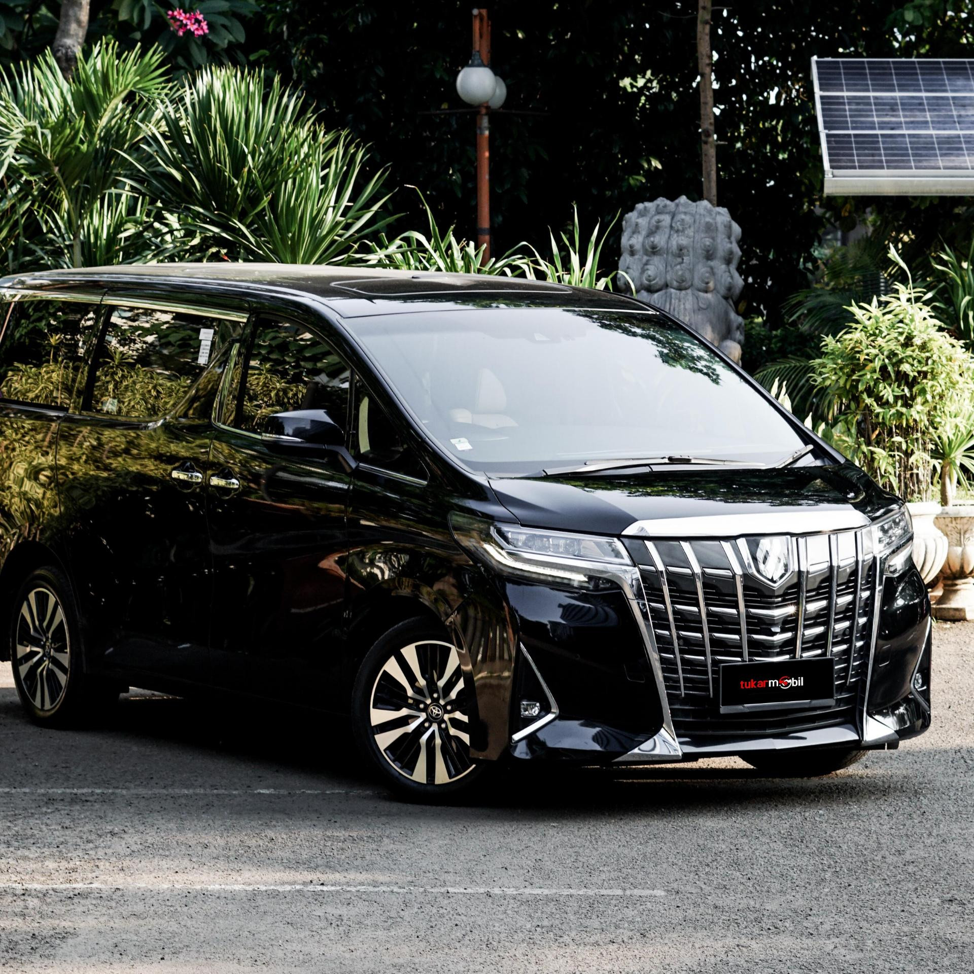 2020 Toyota Alphard  2.5 G A/T Bekas 2020 Toyota Alphard  2.5 G A/T Bekas