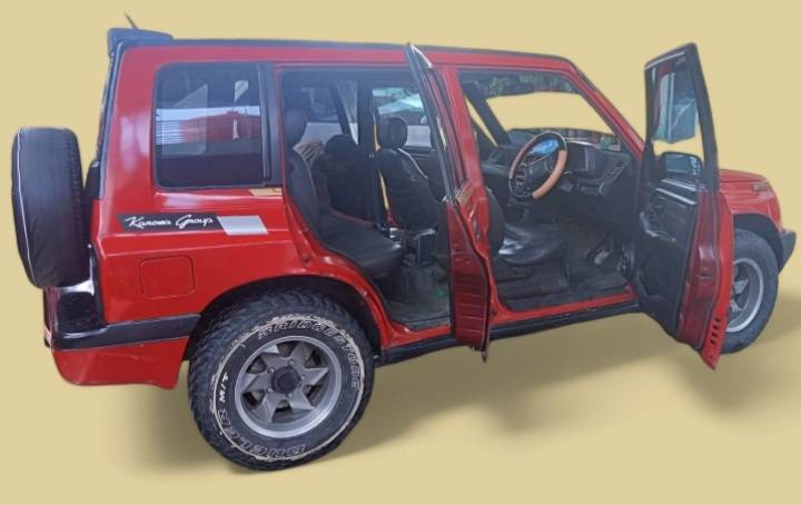 2000 Suzuki Escudo 2000 Suzuki Escudo