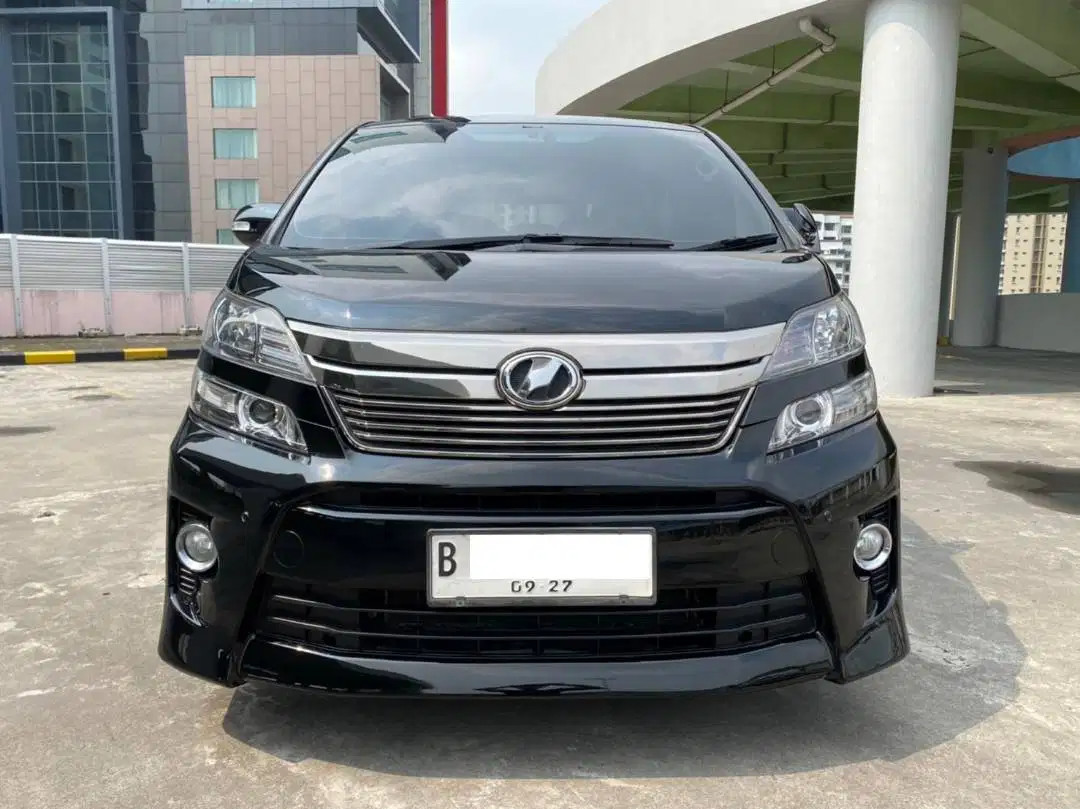 2013 Toyota Vellfire  2.4 ZG AT AUDIOLESS Bekas 2013 Toyota Vellfire  2.4 ZG AT AUDIOLESS Bekas