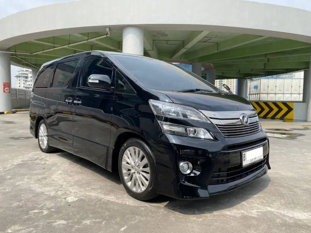2013 Toyota Vellfire 2013 Toyota Vellfire