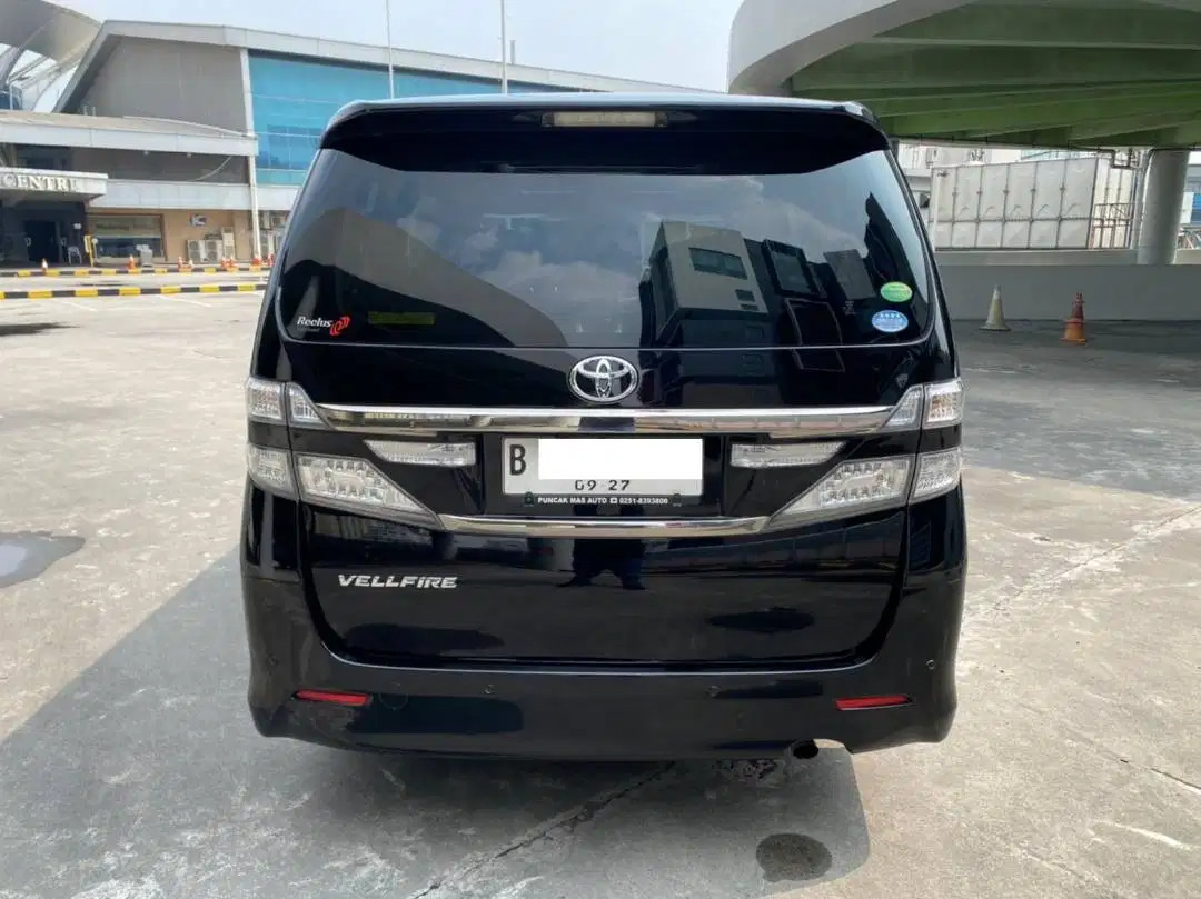 2013 Toyota Vellfire 2013 Toyota Vellfire