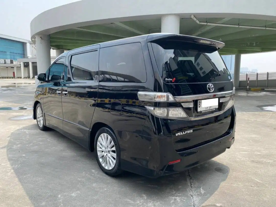 2013 Toyota Vellfire 2013 Toyota Vellfire