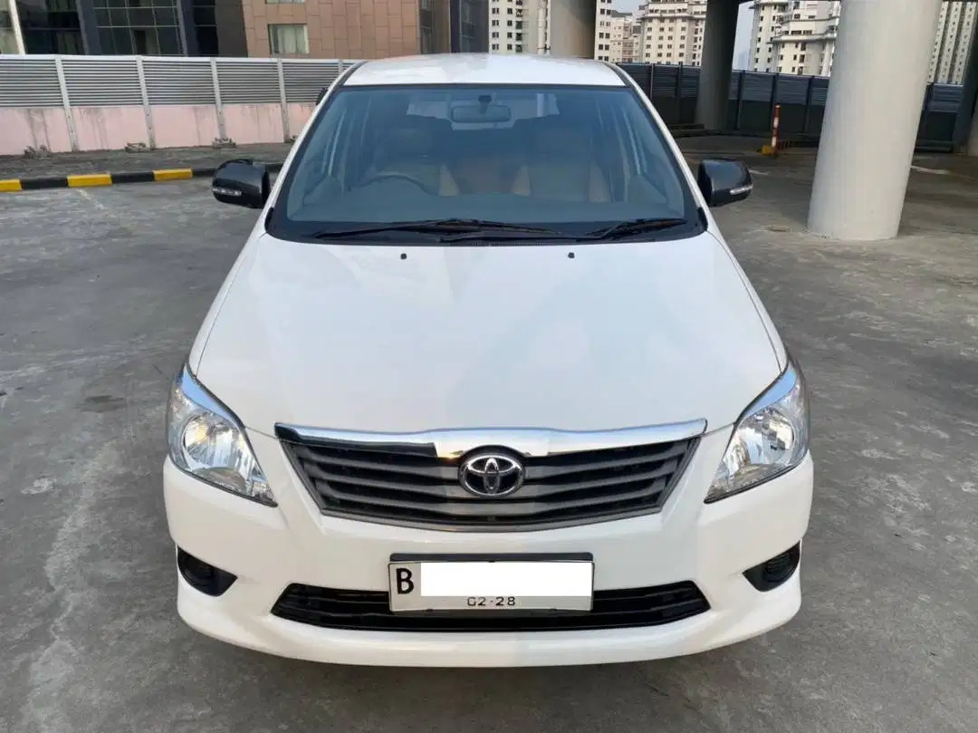 2013 Toyota Kijang Innova Bekas 2013 Toyota Kijang Innova Bekas