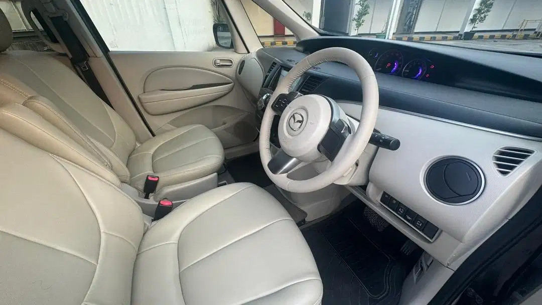 2017 Mazda Biante 2017 Mazda Biante