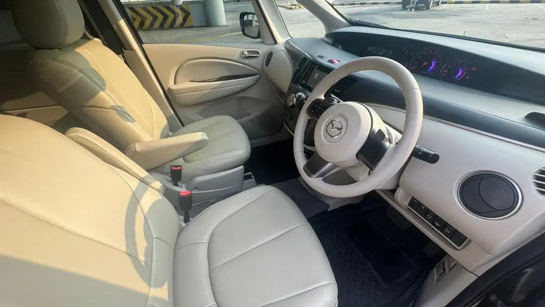 2015 Mazda Biante 2015 Mazda Biante