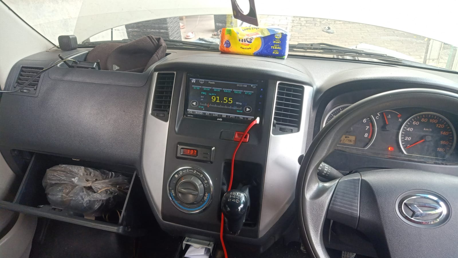 2017 Daihatsu Luxio 2017 Daihatsu Luxio