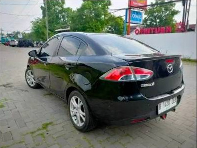 2010 Mazda 2 Sedan  R 1.5 AT 2010 Mazda 2 Sedan  R 1.5 AT