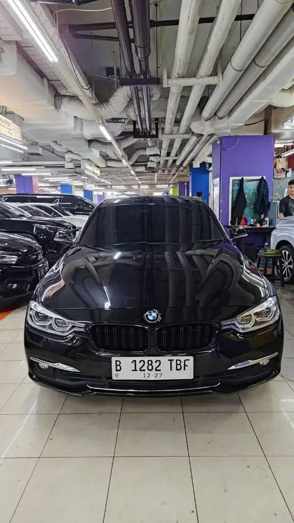 Second Hand 2018 BMW 3 Series Sedan Second Hand 2018 BMW 3 Series Sedan