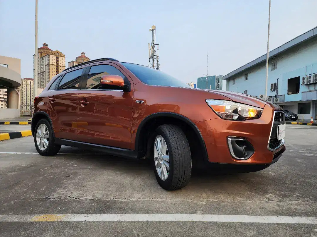 2014 Mitsubishi Outlander Sport Bekas 2014 Mitsubishi Outlander Sport Bekas