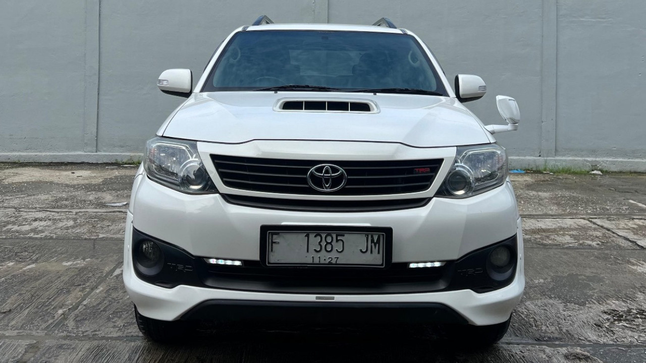 Second Hand 2013 Toyota Fortuner  2.5L G VNT TRD Diesel AT Second Hand 2013 Toyota Fortuner  2.5L G VNT TRD Diesel AT