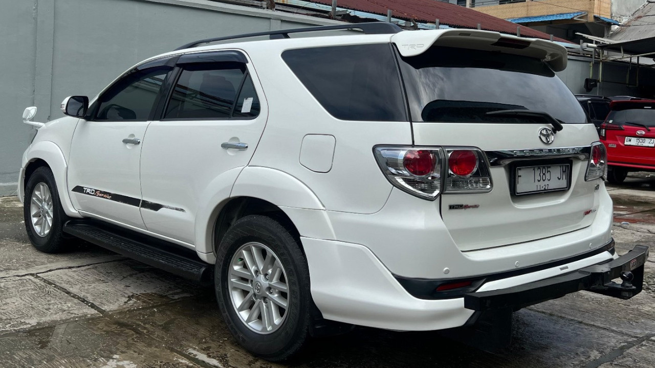 2013 Toyota Fortuner  2.5L G VNT TRD Diesel AT 2013 Toyota Fortuner  2.5L G VNT TRD Diesel AT