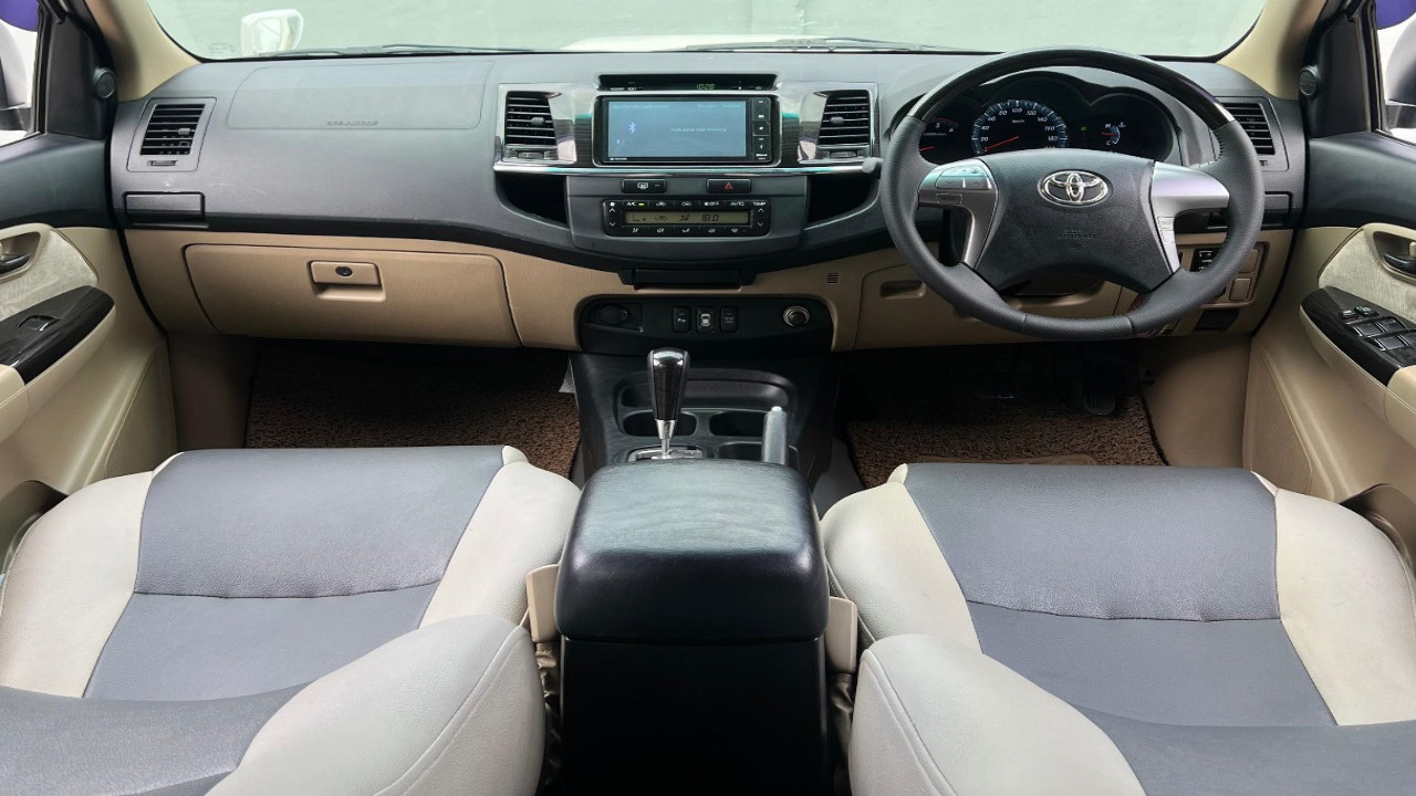 2013 Toyota Fortuner  2.5L G VNT TRD Diesel AT 2013 Toyota Fortuner  2.5L G VNT TRD Diesel AT