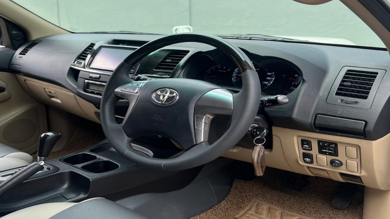 2013 Toyota Fortuner  2.5L G VNT TRD Diesel AT 2013 Toyota Fortuner  2.5L G VNT TRD Diesel AT