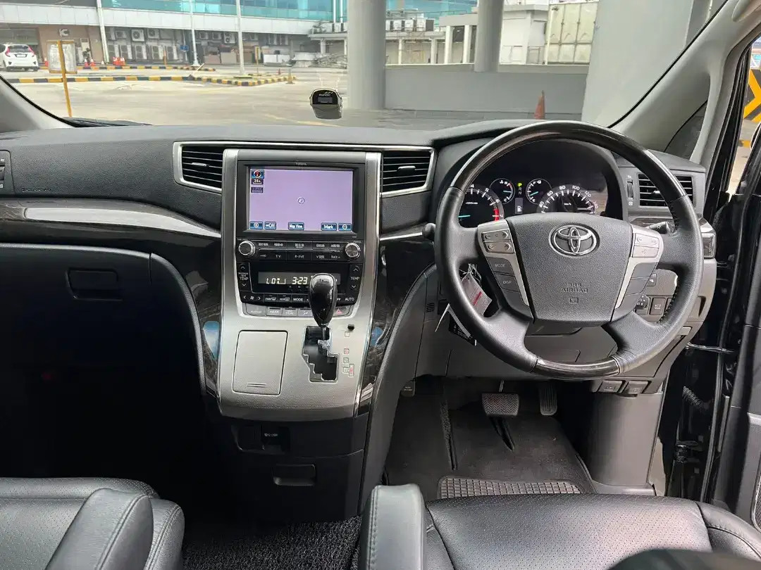 2014 Toyota Vellfire 2014 Toyota Vellfire