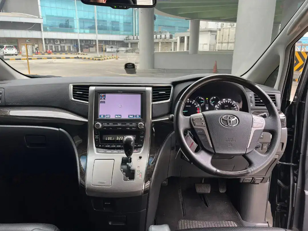 2014 Toyota Vellfire 2014 Toyota Vellfire