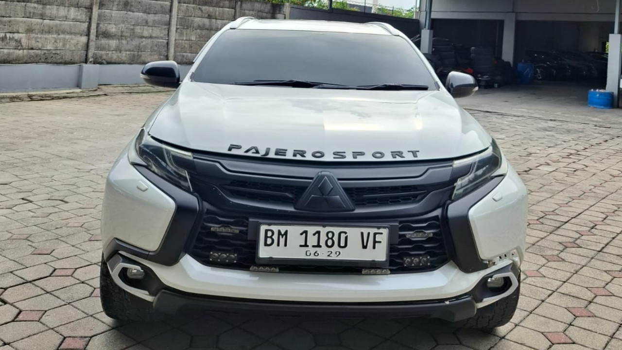 2017 Mitsubishi Pajero Sport 2017 Mitsubishi Pajero Sport