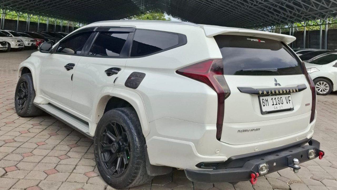 2017 Mitsubishi Pajero Sport 2017 Mitsubishi Pajero Sport