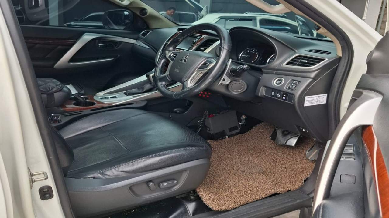 2017 Mitsubishi Pajero Sport 2017 Mitsubishi Pajero Sport