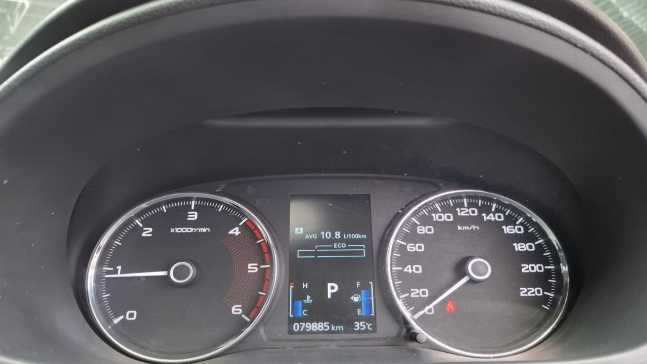 2016 Mitsubishi Pajero Sport Dakar AT 4x2 2016 Mitsubishi Pajero Sport Dakar AT 4x2