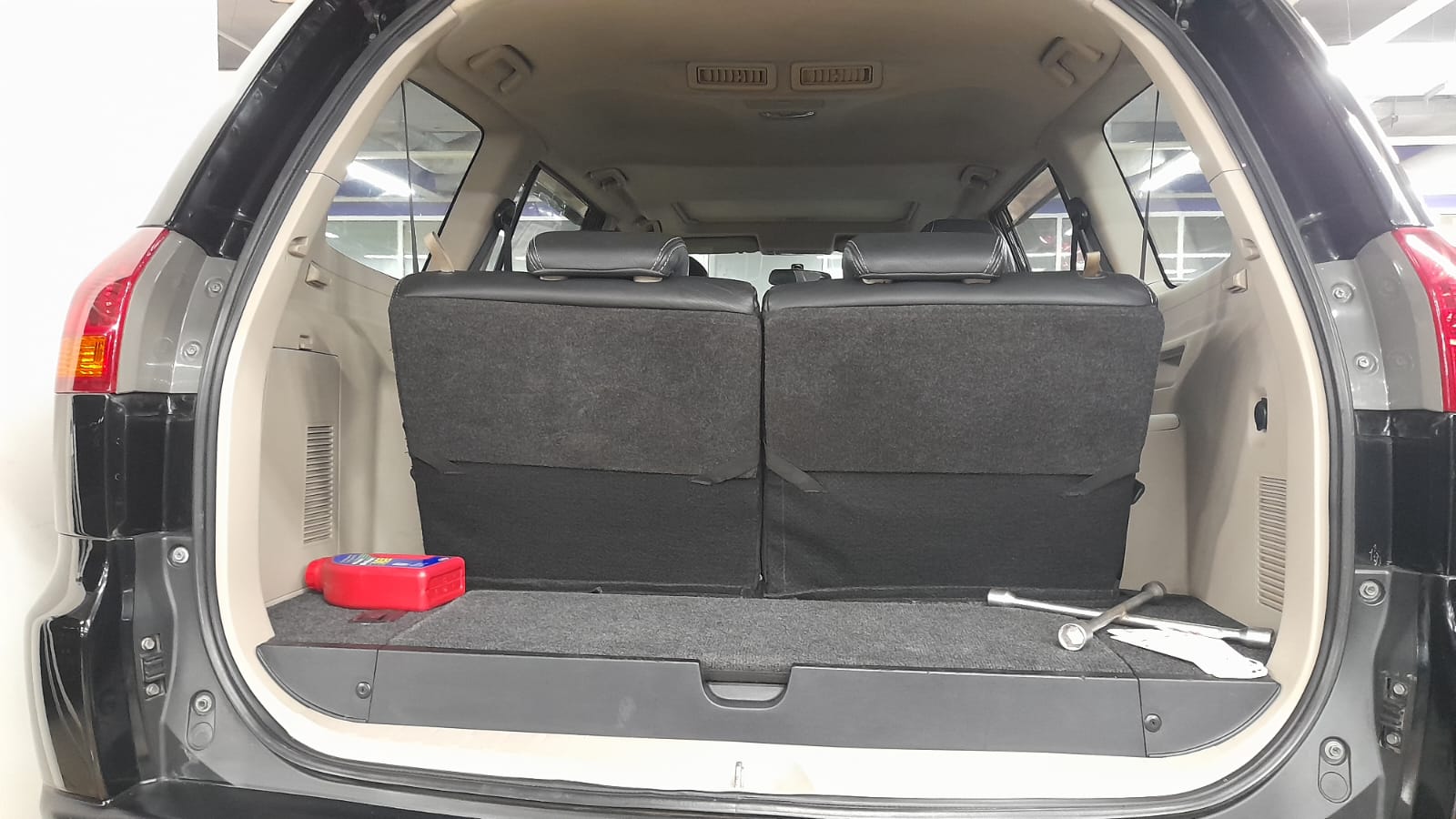 2011 Mitsubishi Pajero Sport  2011 Mitsubishi Pajero Sport