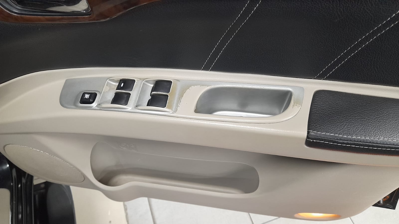 2011 Mitsubishi Pajero Sport  2011 Mitsubishi Pajero Sport