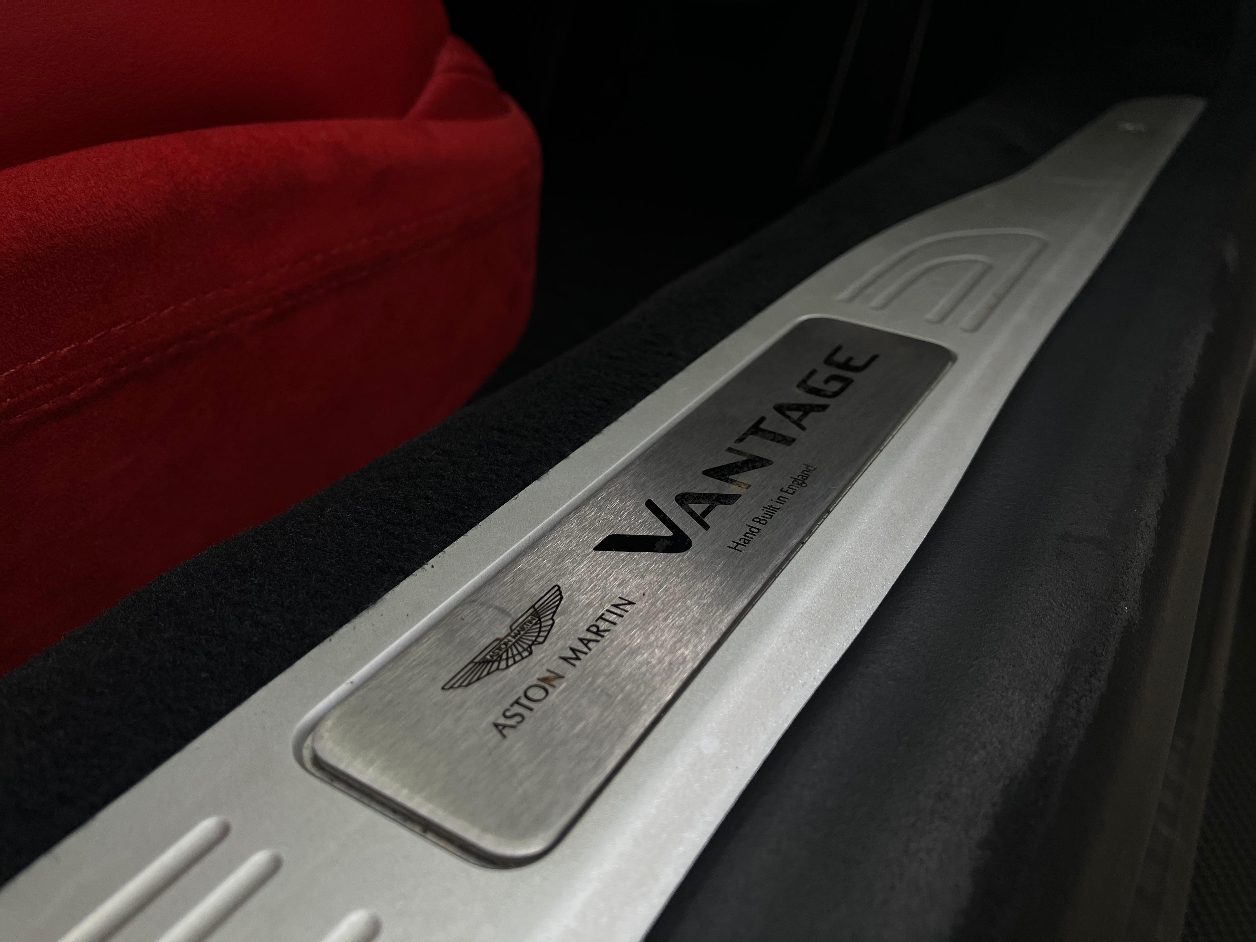 2019 Aston Martin Vantage Coupe AT 2019 Aston Martin Vantage Coupe AT